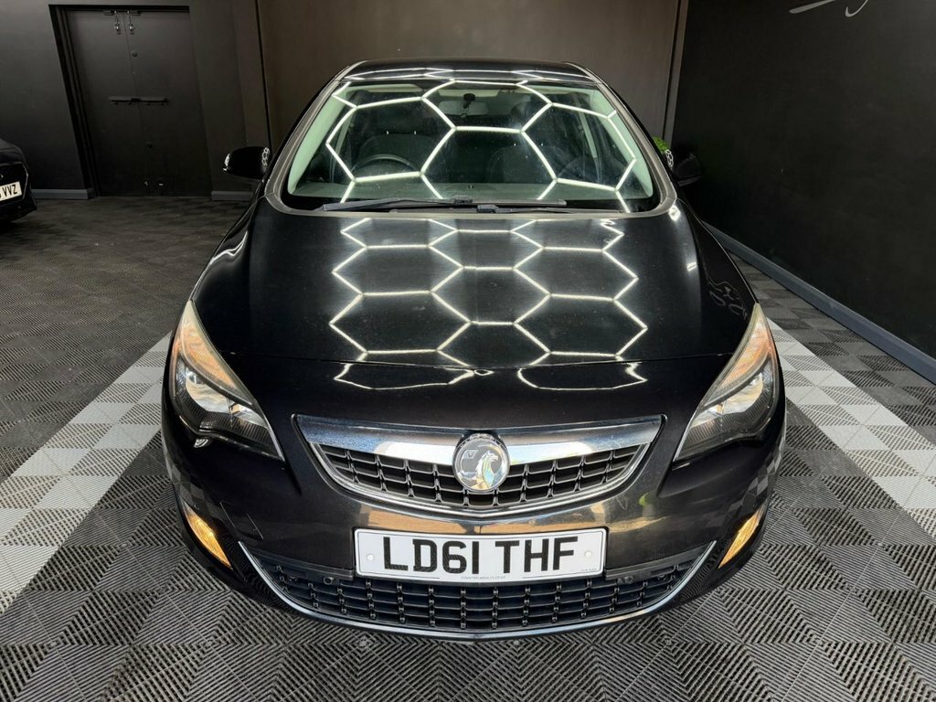 Vauxhall Astra 1.6 16V Sri Hatchback Euro 5 115 LD61THF Black #6