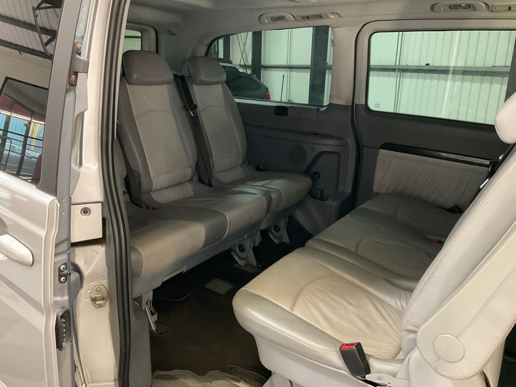 Mercedes-Benz Viano 3.7 Extra Long Ambiente 231 Bhp Silver #19