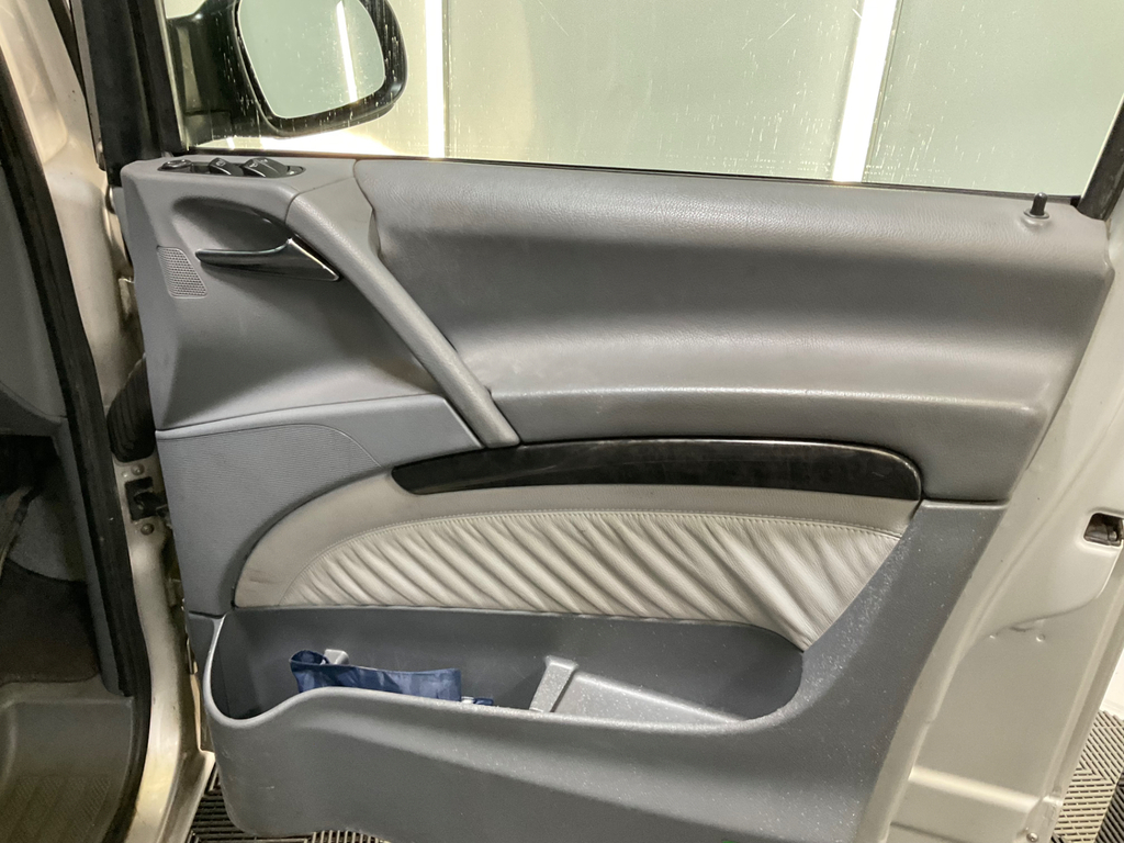 Mercedes-Benz Viano 3.7 Extra Long Ambiente 231 Bhp Silver #24