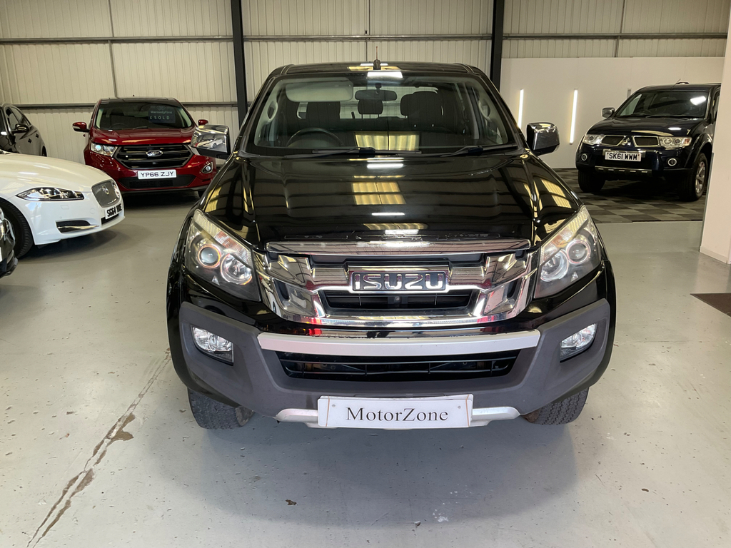 Isuzu D-Max 2.5 Td Yukon Pickup 4X4 194 Gk Black #2