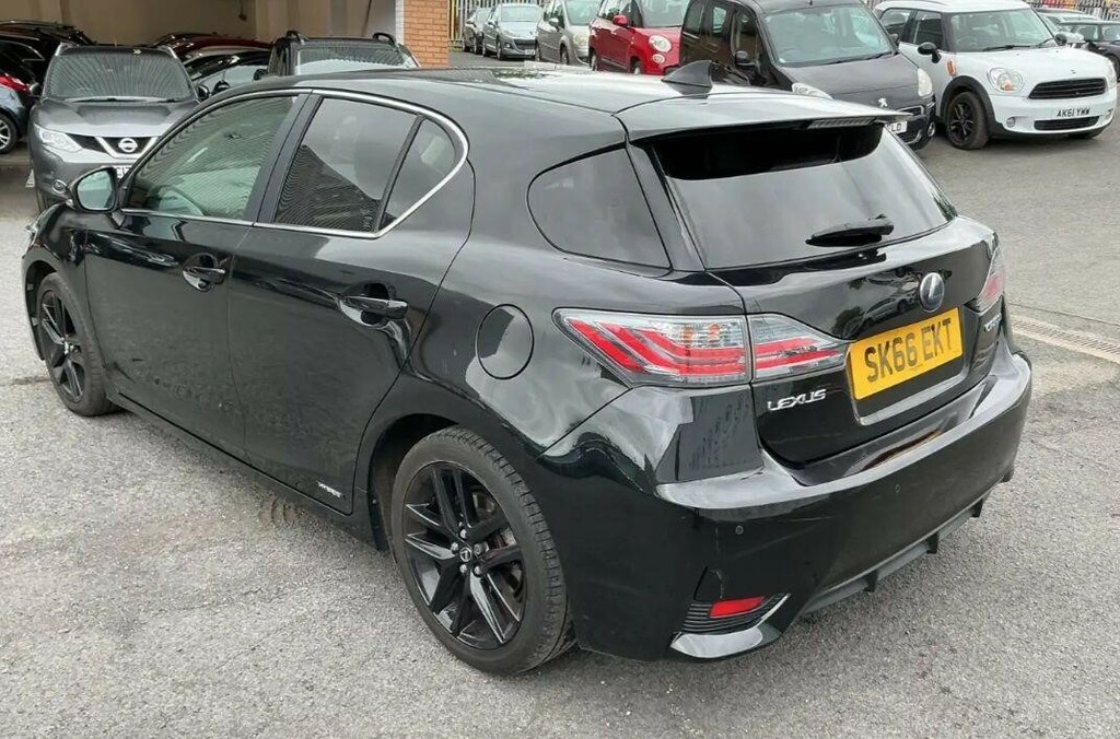 Lexus CT 1.8 Advance Cvt Euro 6 Ss  #2