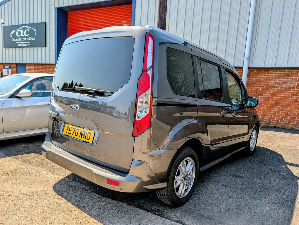Ford Tourneo Connect 1.5 Ecoblue 120 Titanium Powershift 2020 Black #3