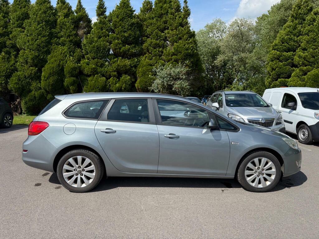 Vauxhall Astra 1.7 Cdti Ecoflex Exclusiv Sports Tourer Euro 5 Silver #2
