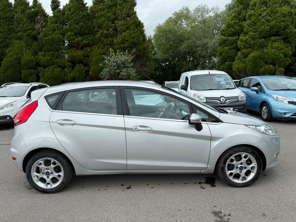 Ford Fiesta 1.4 Zetec CK12WJJ Silver #2