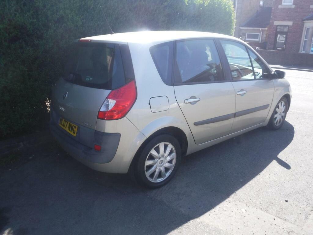 Renault Scenic 1.6 Vvt Dynamique Gold #5
