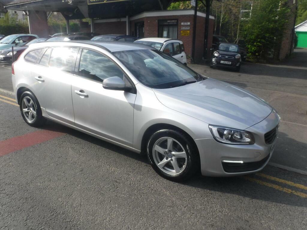 Volvo V60 2.0 D4 Business Edition Euro 6 S S WP66OVB Silver #4