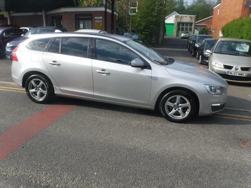 Volvo V60 2.0 D4 Business Edition Euro 6 S S WP66OVB Silver #6