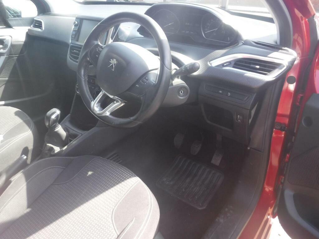 Peugeot 208 1.2 Puretech Allure Euro 6 S S YT67ZVB Red #5