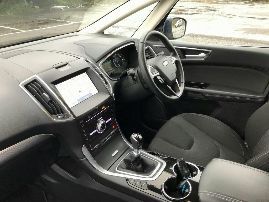 Ford S-Max 2.0 Ecoblue Titanium Mpv Euro 6 Blue #2