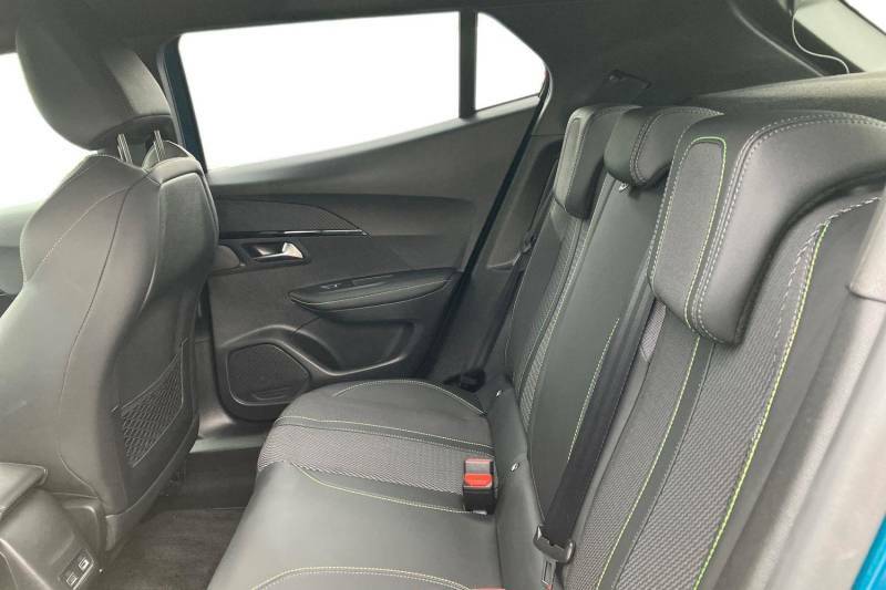 Peugeot e-2008 115Kw Gt 54Kwh - 2025 25 Blue #4