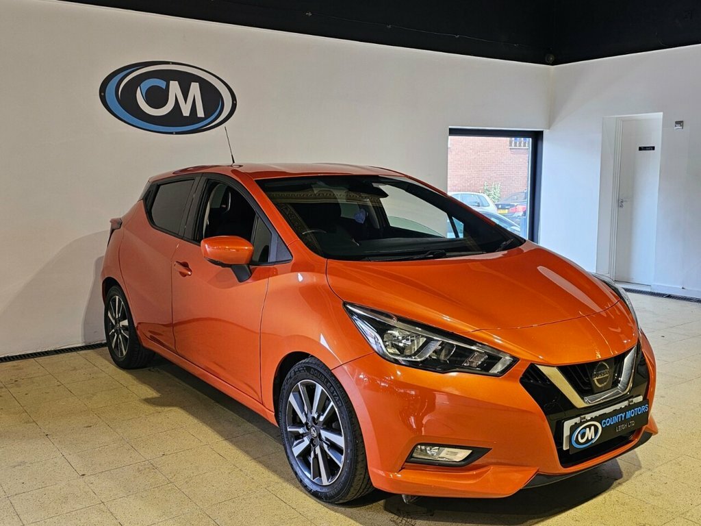 Nissan Micra 0.9L N-connecta Orange