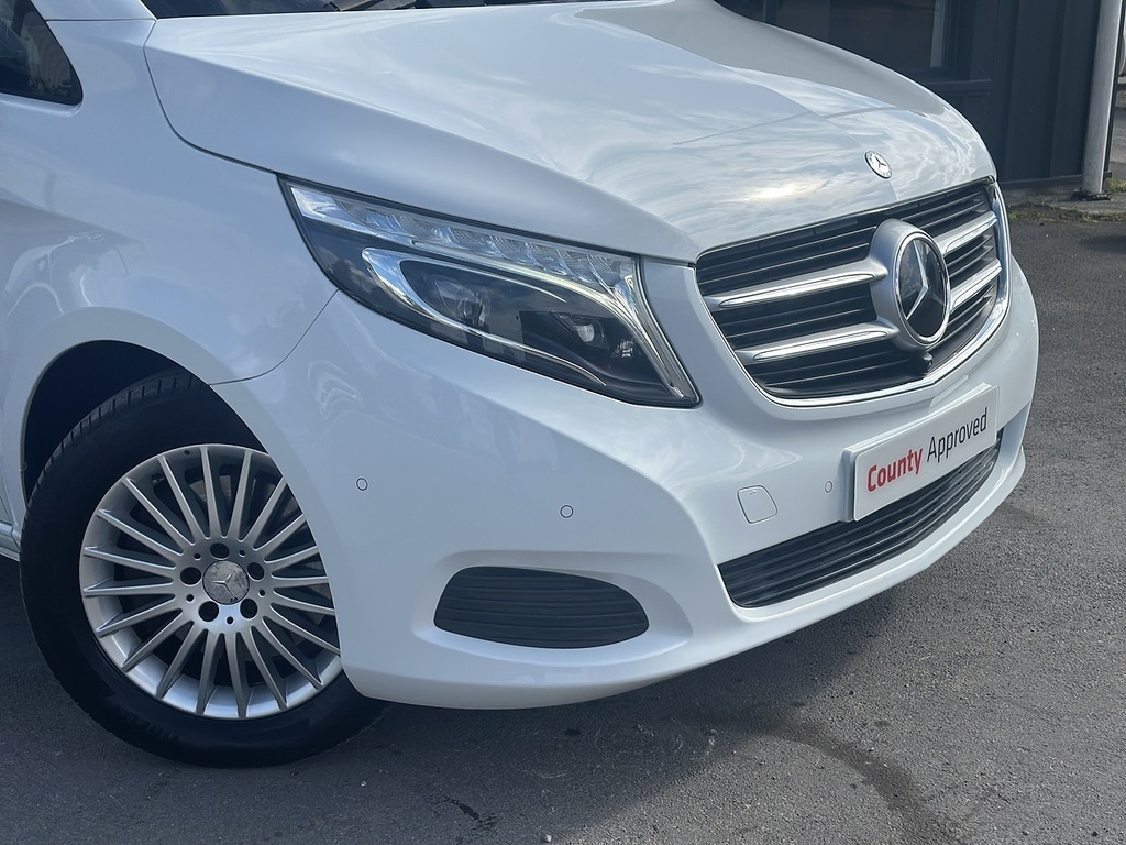 Mercedes-Benz V Class V 220 D Sport White #2