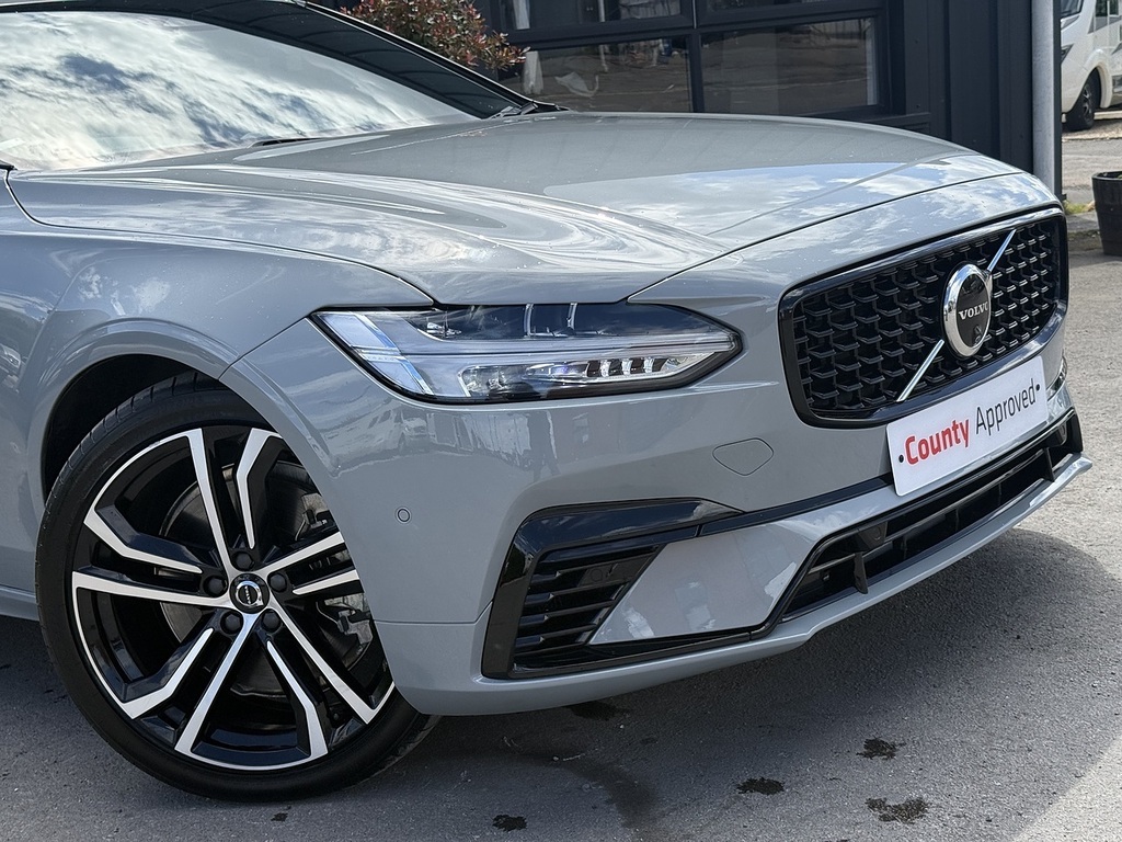 Volvo V90 2.0 D4 Momentum Plus Geartronic  #6