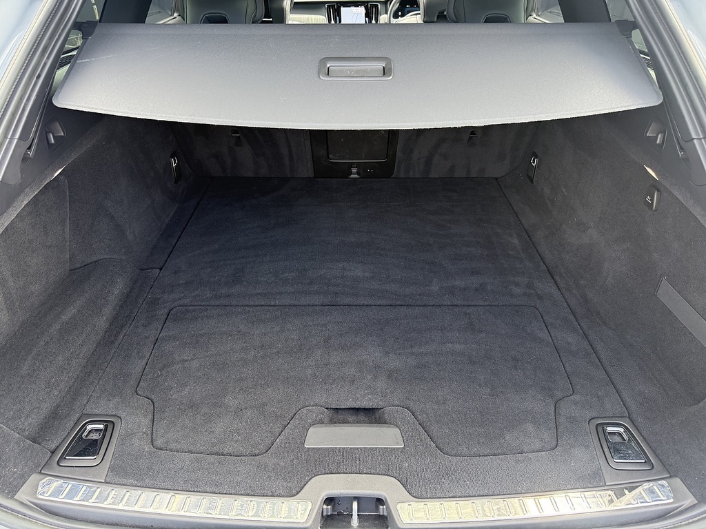 Volvo V90 2.0 D4 Momentum Plus Geartronic  #29