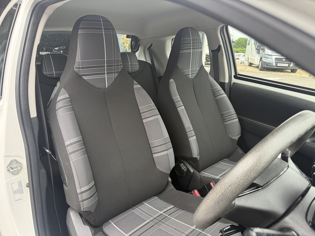 Peugeot 108 Hatchback White #12