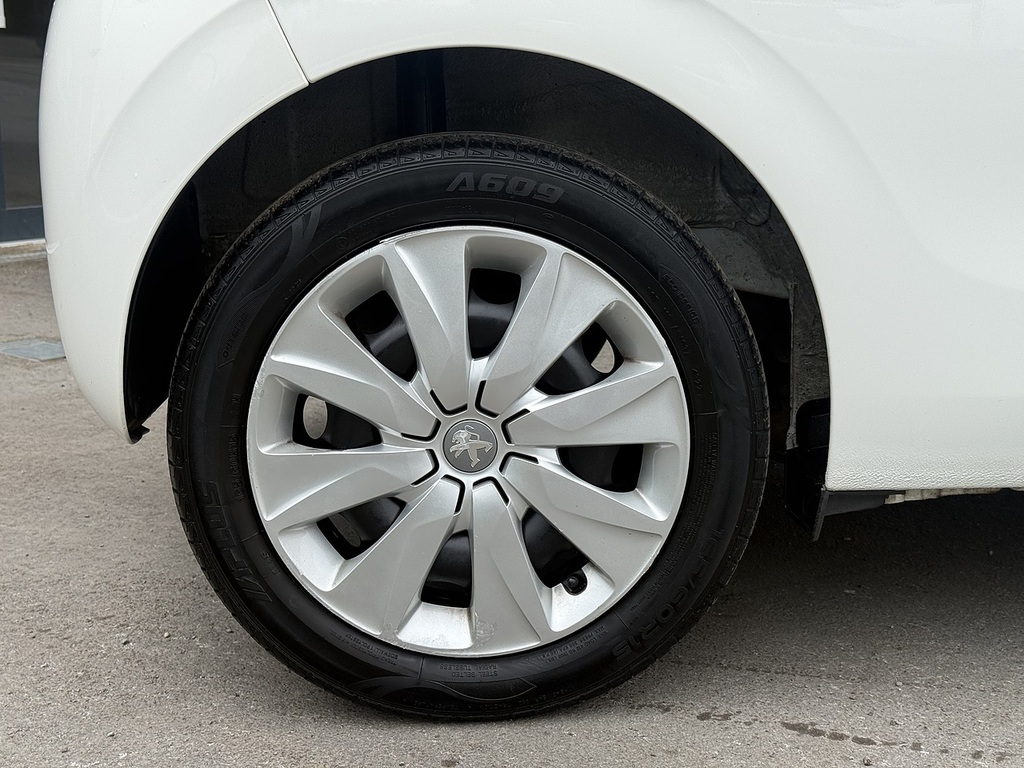 Peugeot 108 Hatchback White #11
