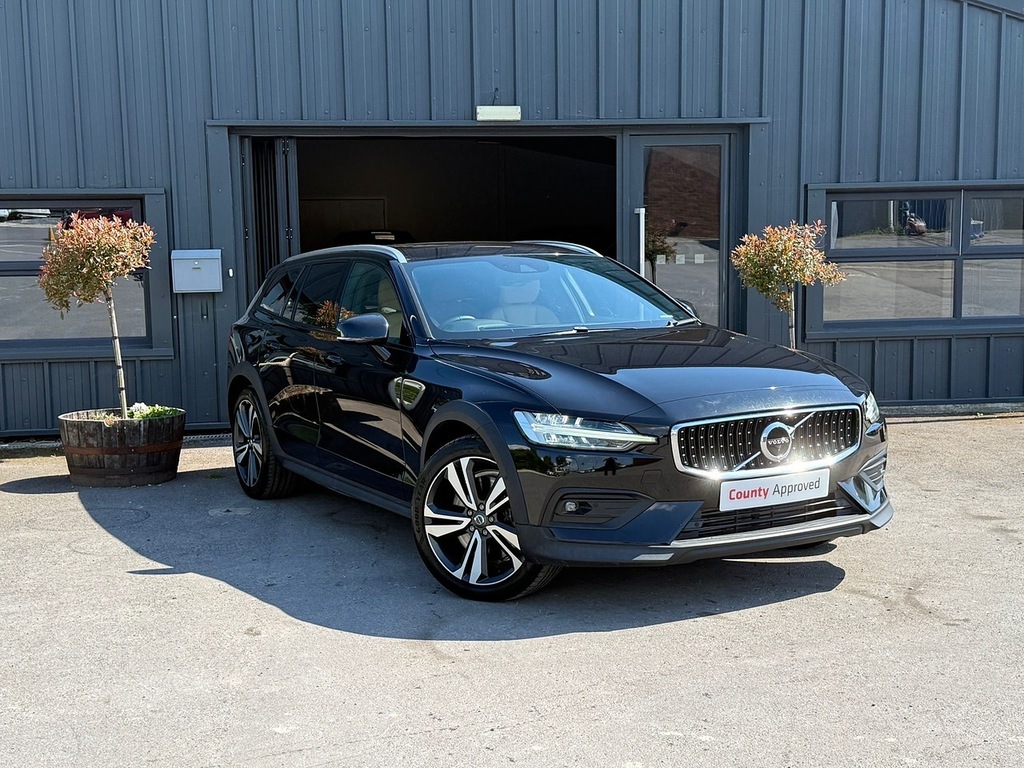 Volvo V60 Cross Country T5 Cross Country Plus Awd Black