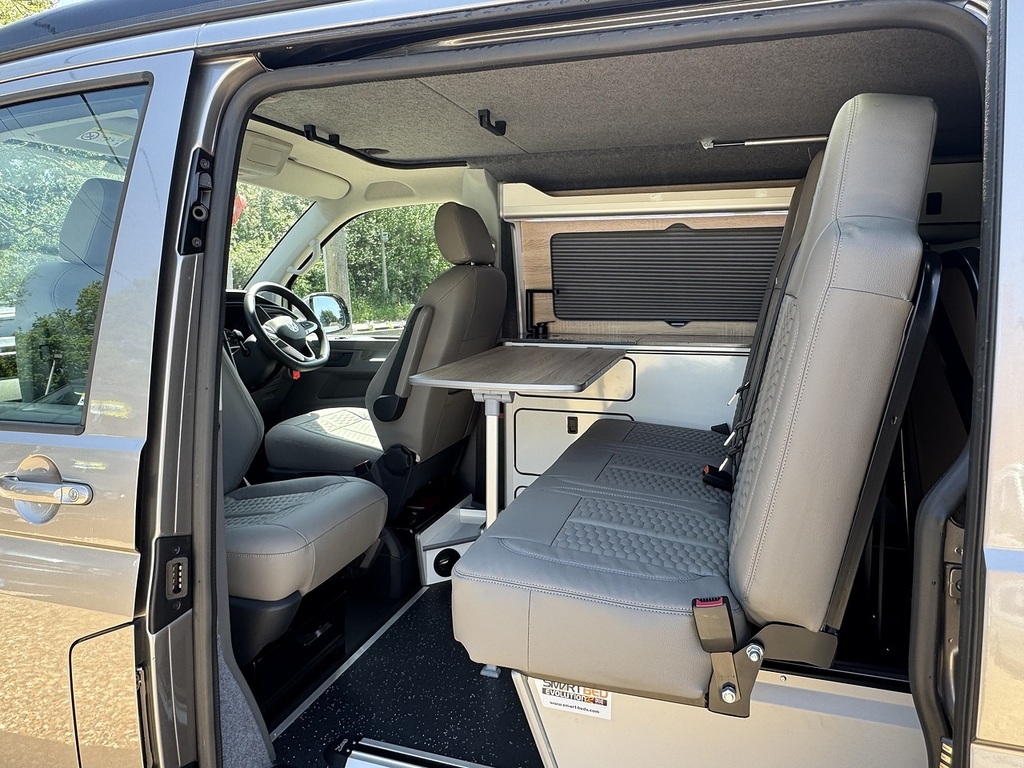 Volkswagen Transporter T6.1 T28 150 Dsg Swb Beige #4