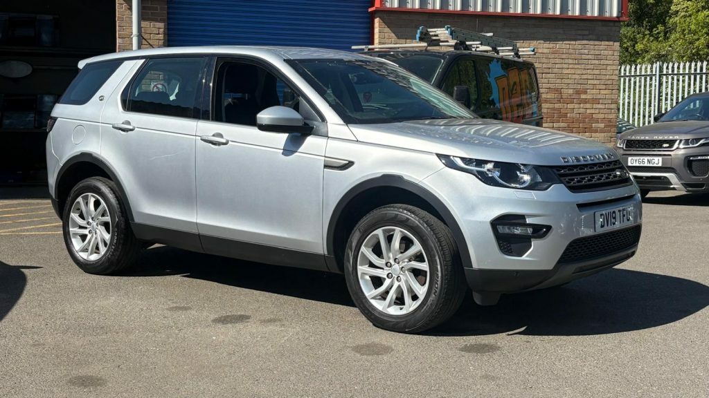 Land Rover Discovery Sport 2019 2.0 Td4 180 Se Tech 7 Seate DY19TFU  #3