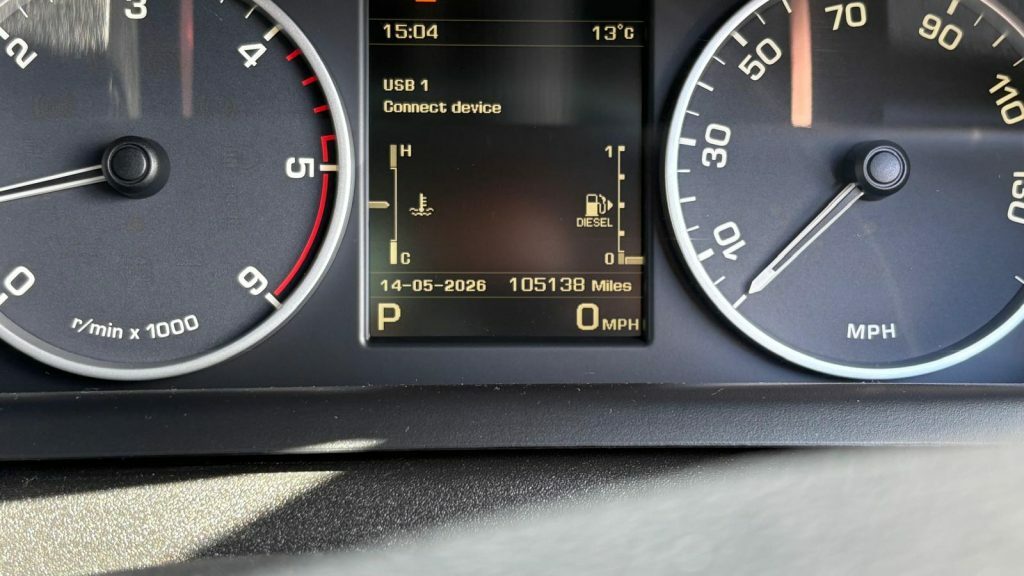 Land Rover Discovery 3 .0 Sdv6 Hse Black #4