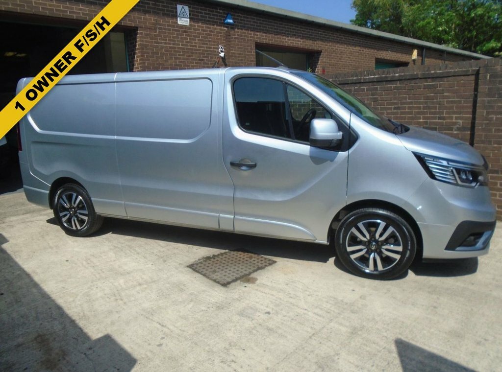 Renault Trafic 2L Sport MT72PWX Grey #2