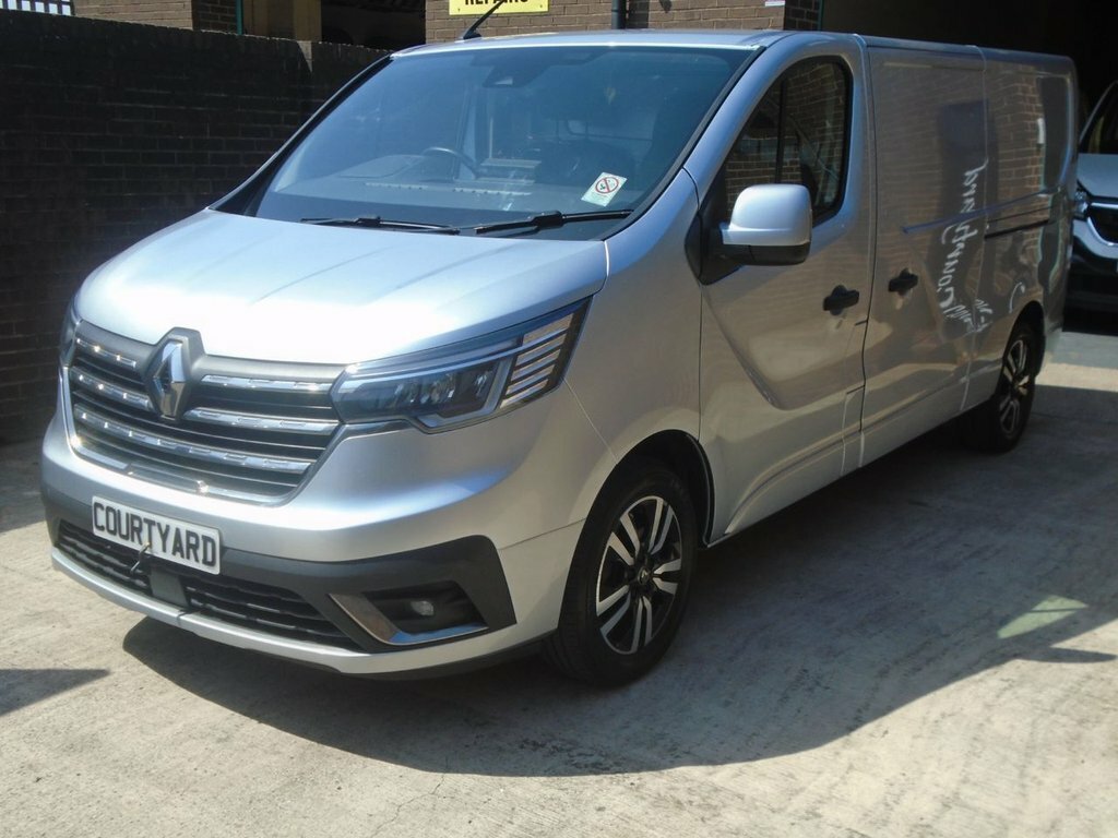 Renault Trafic 2L Sport MT72PWX Grey #6