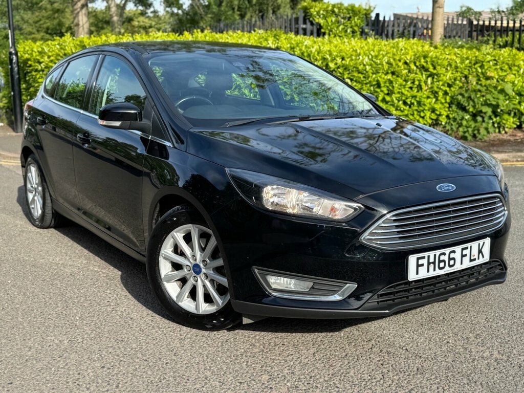 Ford Focus 1.5L Titanium Black