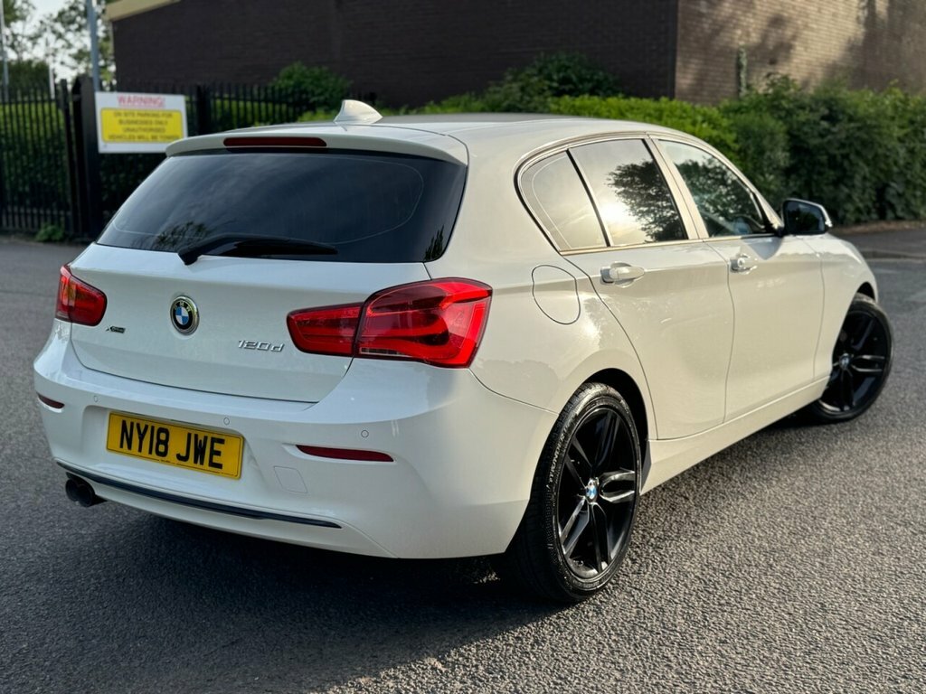 BMW 1 Series 2L Sport NY18JWE White #3