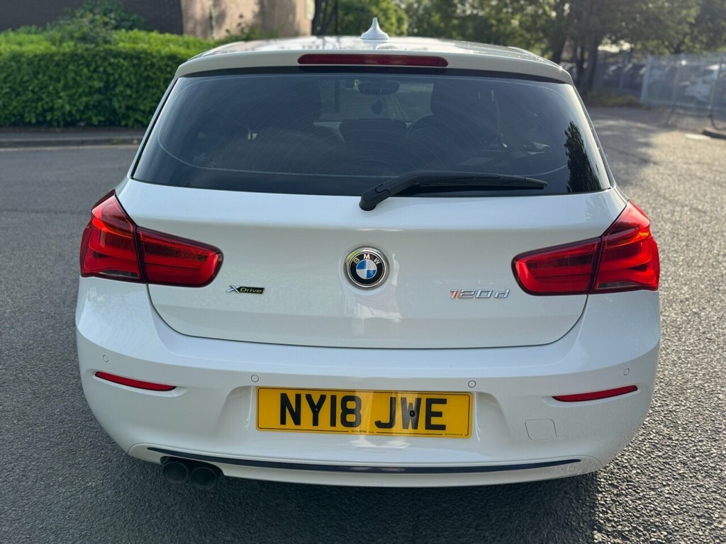 BMW 1 Series 2L Sport NY18JWE White #4