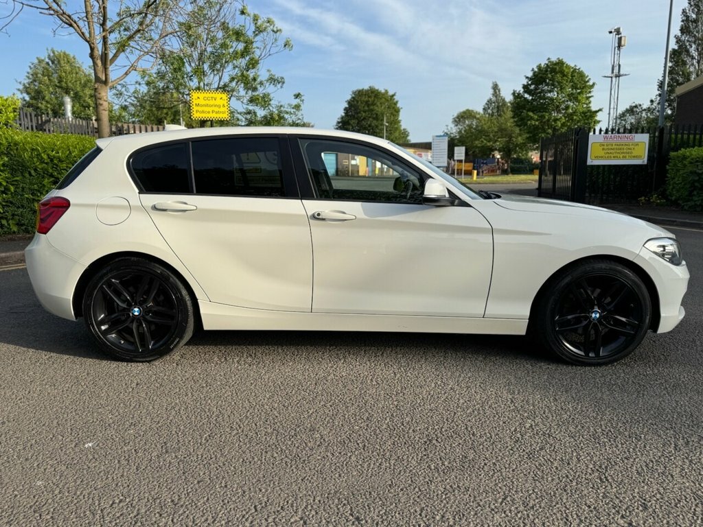 BMW 1 Series 2L Sport NY18JWE White #2