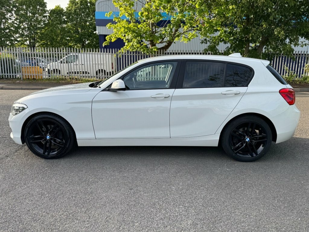 BMW 1 Series 2L Sport NY18JWE White #6