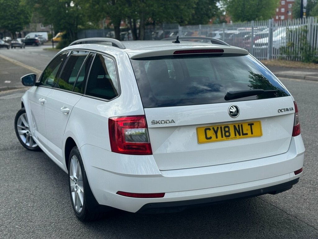 Skoda Octavia 1.6L Se L CY18NLT White #5