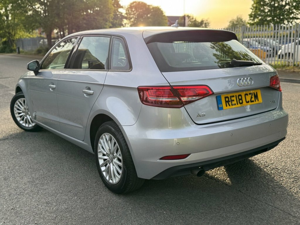 Audi A3 1L Se Technik Silver #5