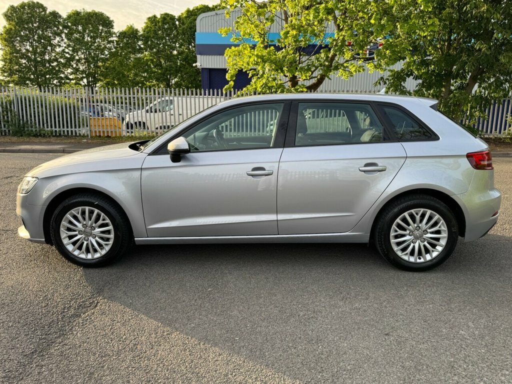 Audi A3 1L Se Technik Silver #6