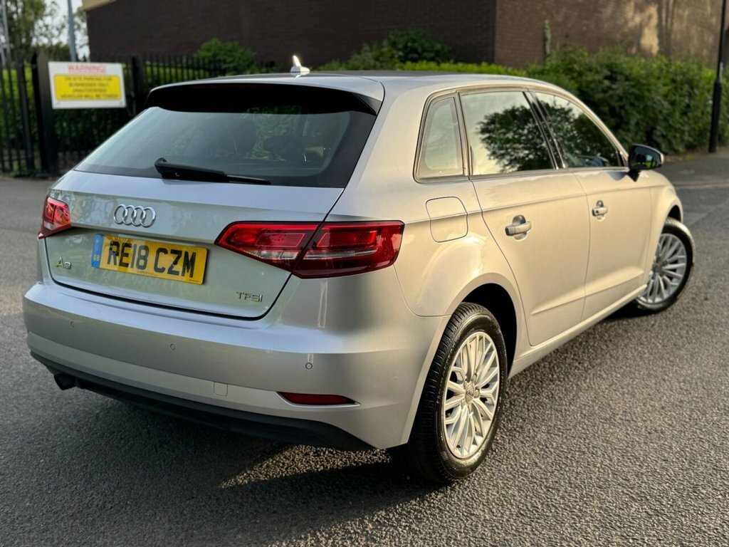 Audi A3 1L Se Technik Silver #3