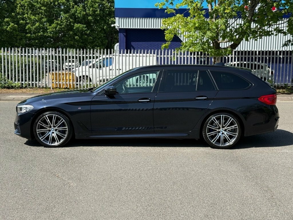BMW 5 Series 3L M Sport NH19ELJ Black #4