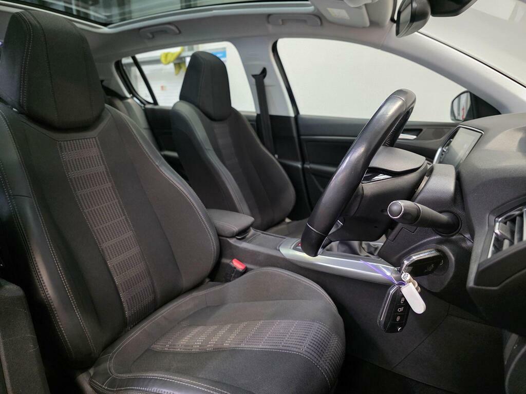 Peugeot 308 1.5 Bluehdi Allure Euro 6 Ss PK18GUA Black #2