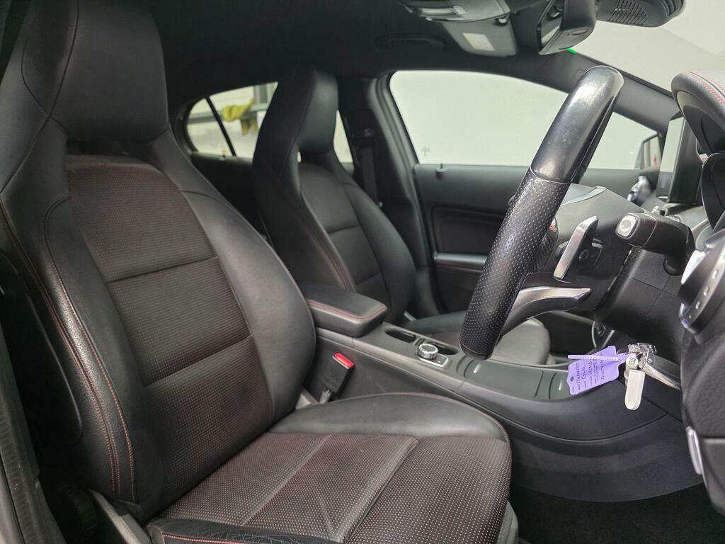 Mercedes-Benz GLA Class 2.1 Gla220d Amg Line Premium 7G-dct 4Matic Euro AK17KVU Grey #2