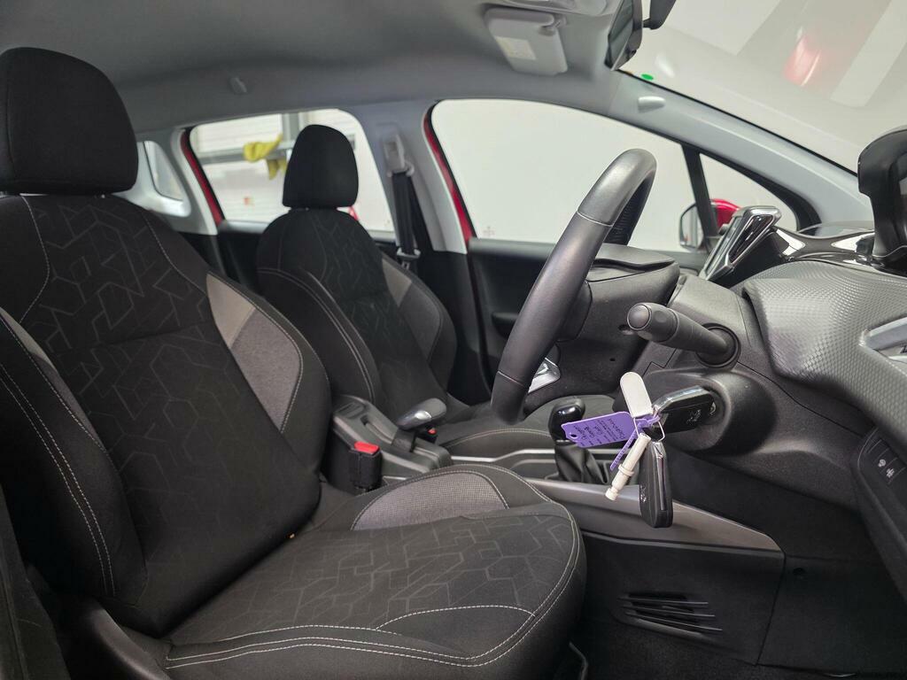 Peugeot 2008 1.2 Puretech Active Euro 6 PJ67FKH Red #2