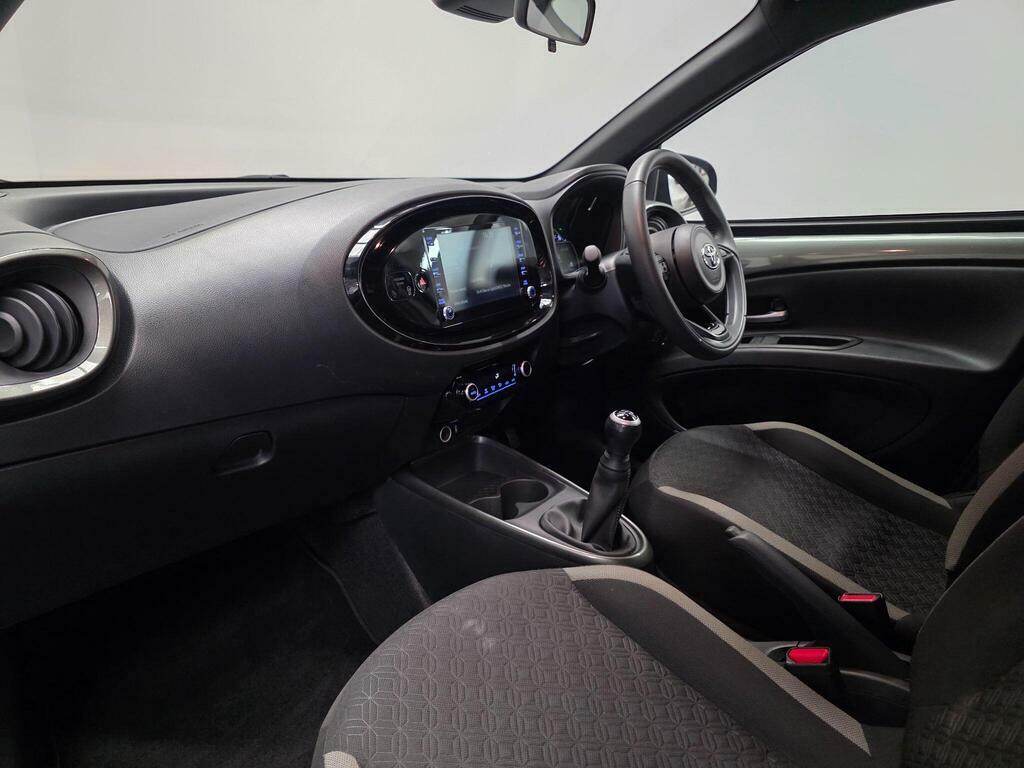 Toyota Aygo X 1.0 Vvt-i Edge Euro 6 Ss PN73UJT Green #6