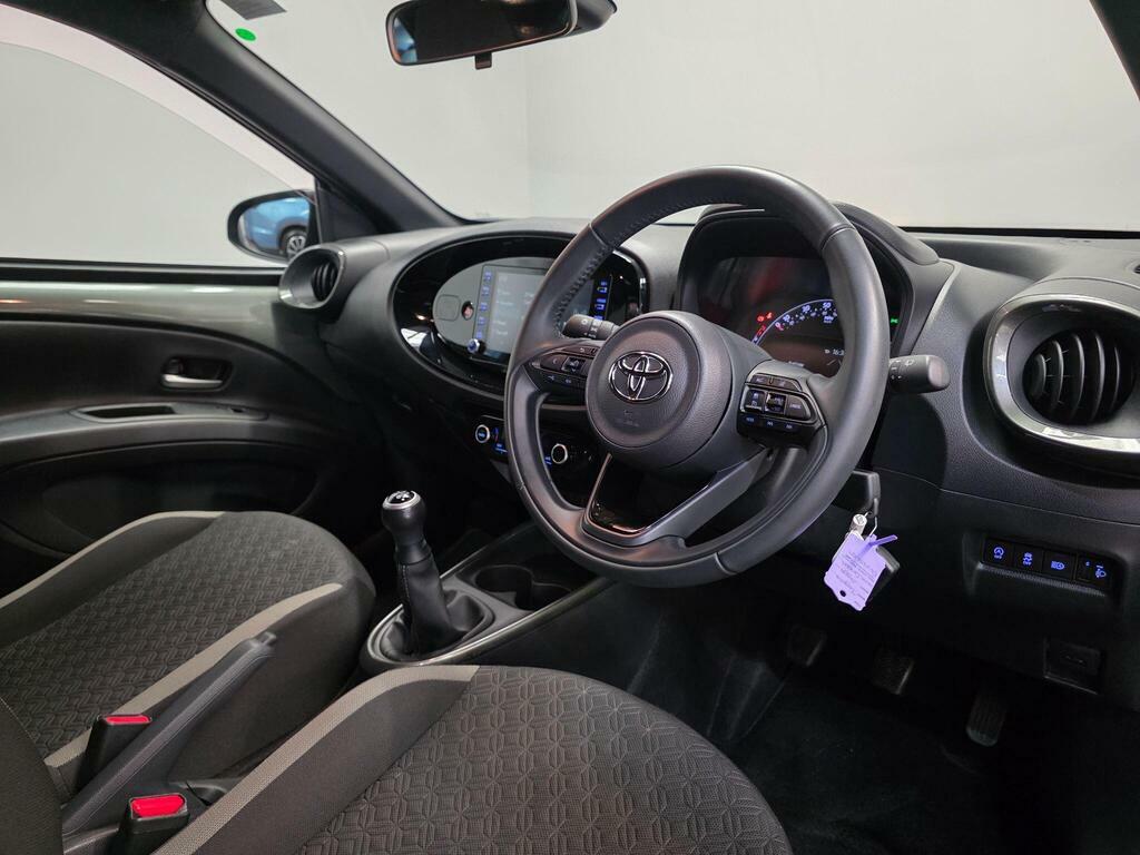 Toyota Aygo X 1.0 Vvt-i Edge Euro 6 Ss PN73UJT Green #4
