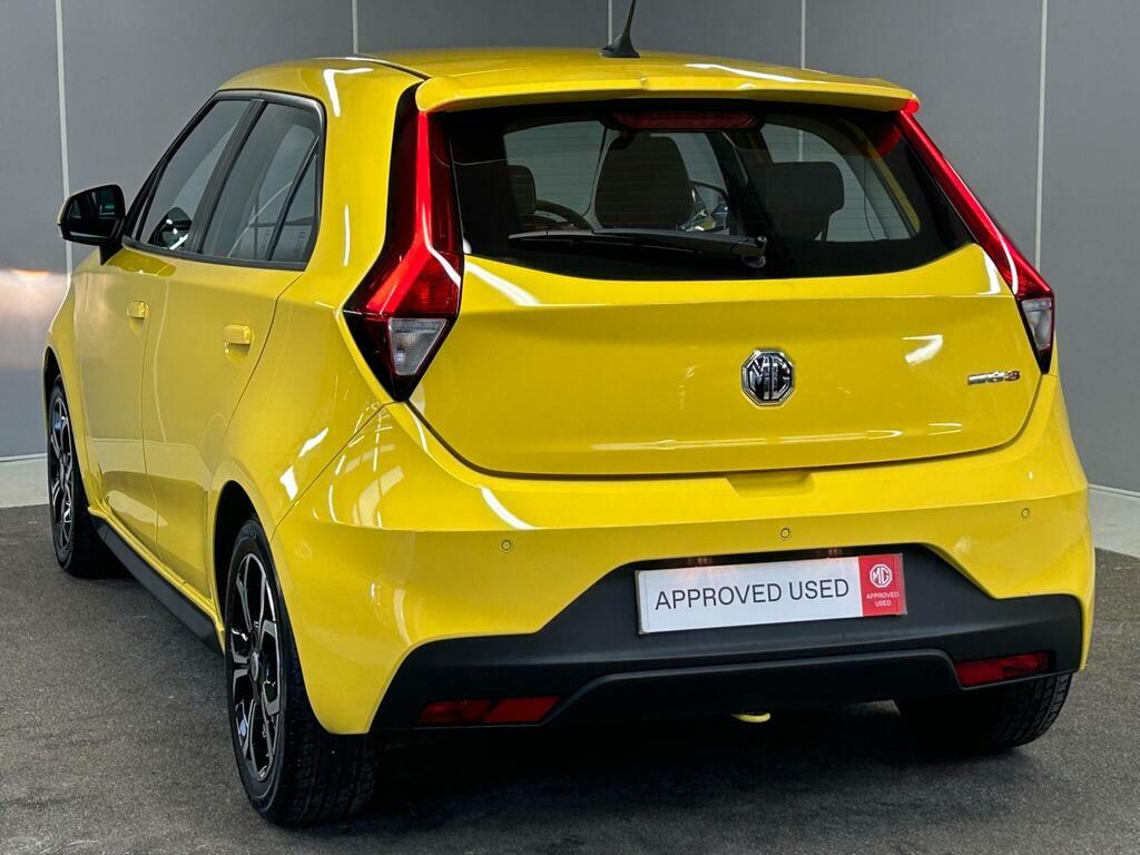 MG MG3 1.5 Vti-tech Exclusive Euro 6 Ss BW68NLT Yellow #6