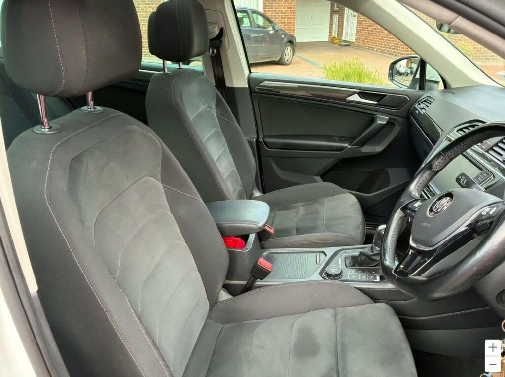 Volkswagen Tiguan Suv 2.0 Tdi Bluemotion Tech Sel Dsg 4Motion Euro 6 HD66EDR White #5