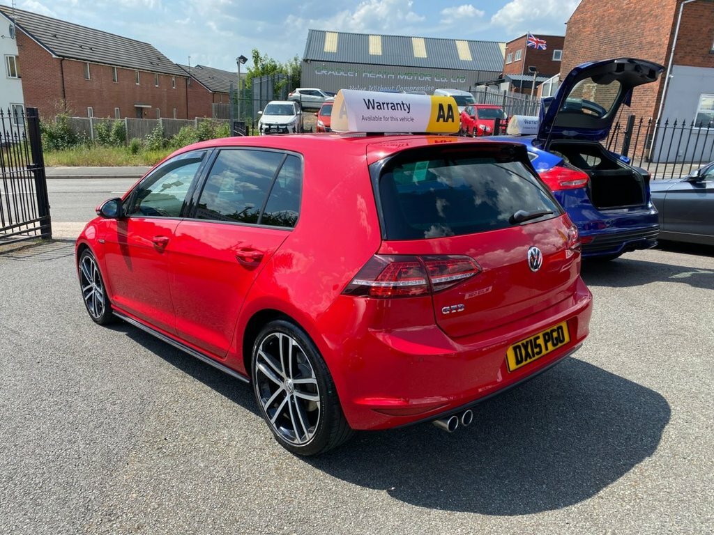 Volkswagen Golf 2L Gtd DX15PGO Red #4