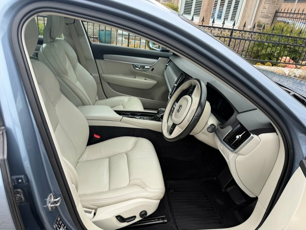 Volvo V90 Estate ND66YRT Blue #2