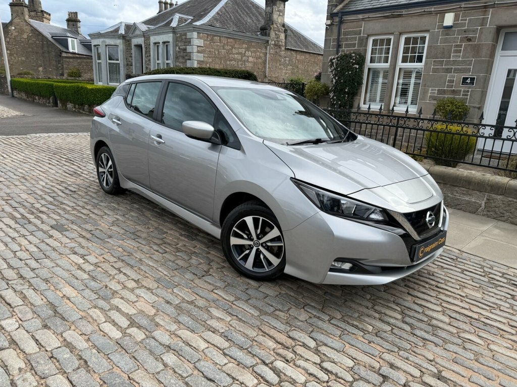 Nissan Leaf Hatchback Silver