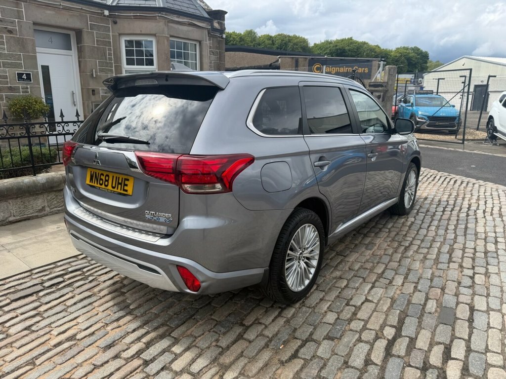 Mitsubishi Outlander Suv WN68UHE Grey #4