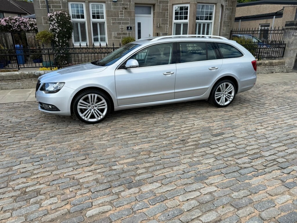 Skoda Superb Estate Silver #4