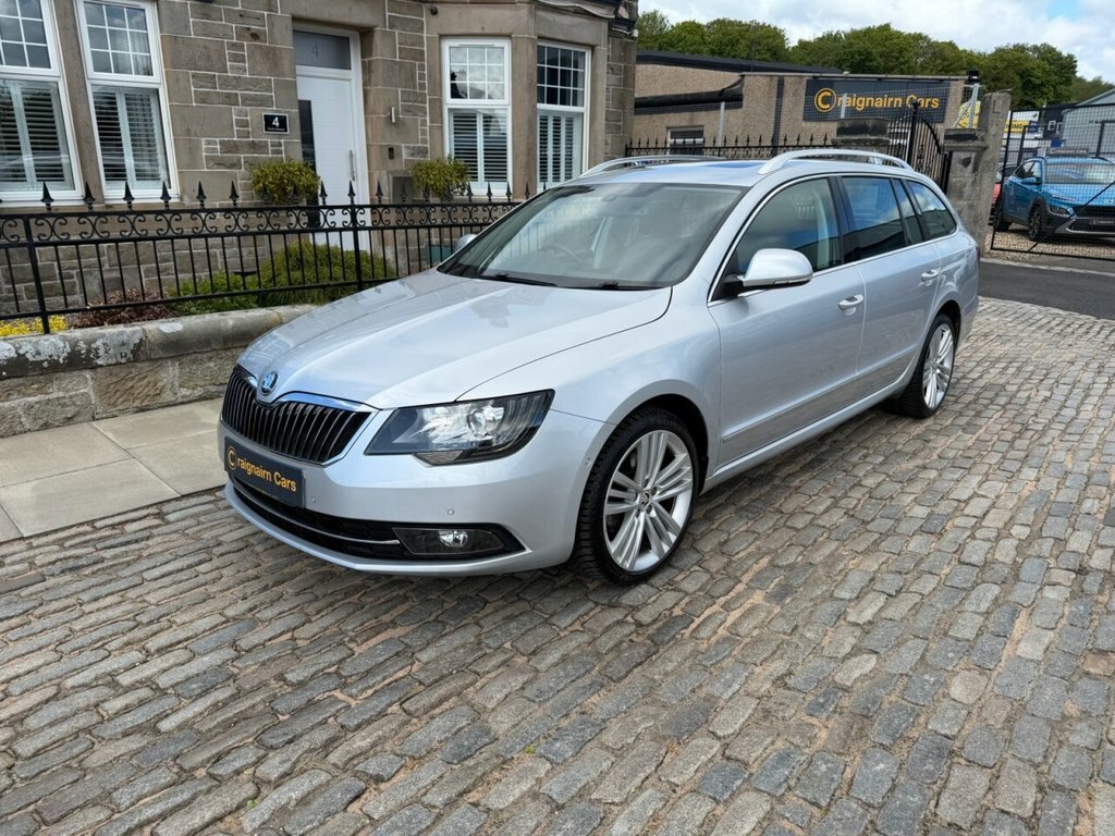 Skoda Superb Estate Silver #3