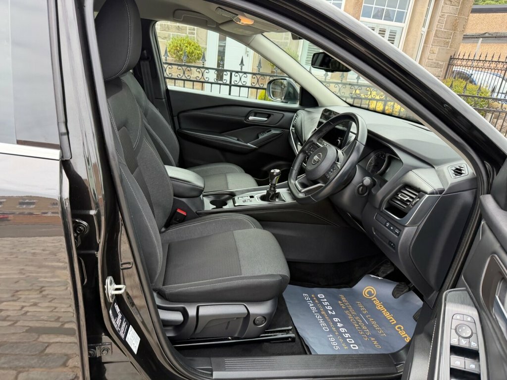 Nissan Qashqai Suv SK22FTC Black #2